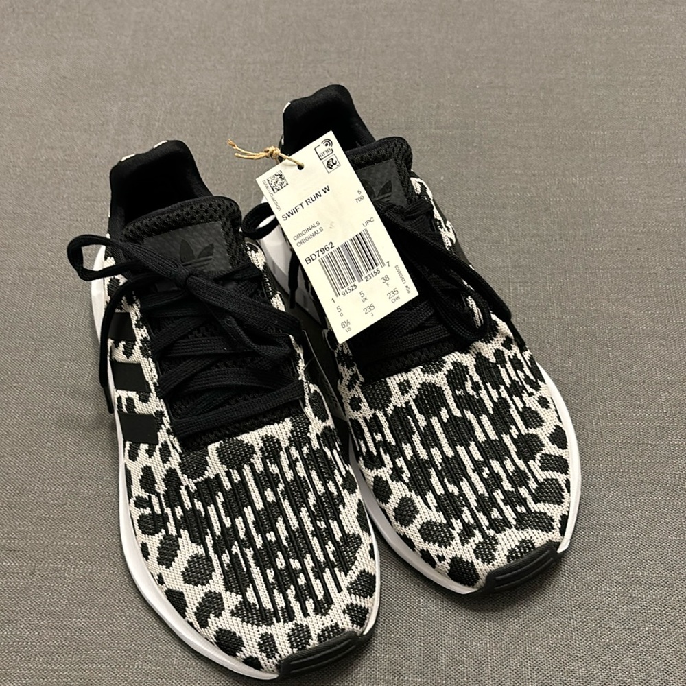 adidas Women's Black and White Patterned Sneakers Size US 7